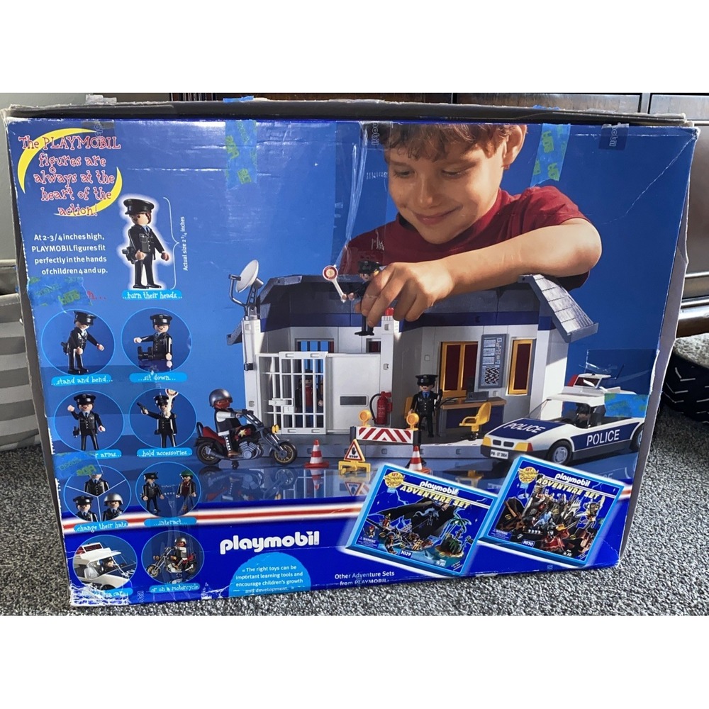 Vintage Playmobil Set 3085 Police Station Adventure Set With Extra People & Accs - Picture 6 of 16